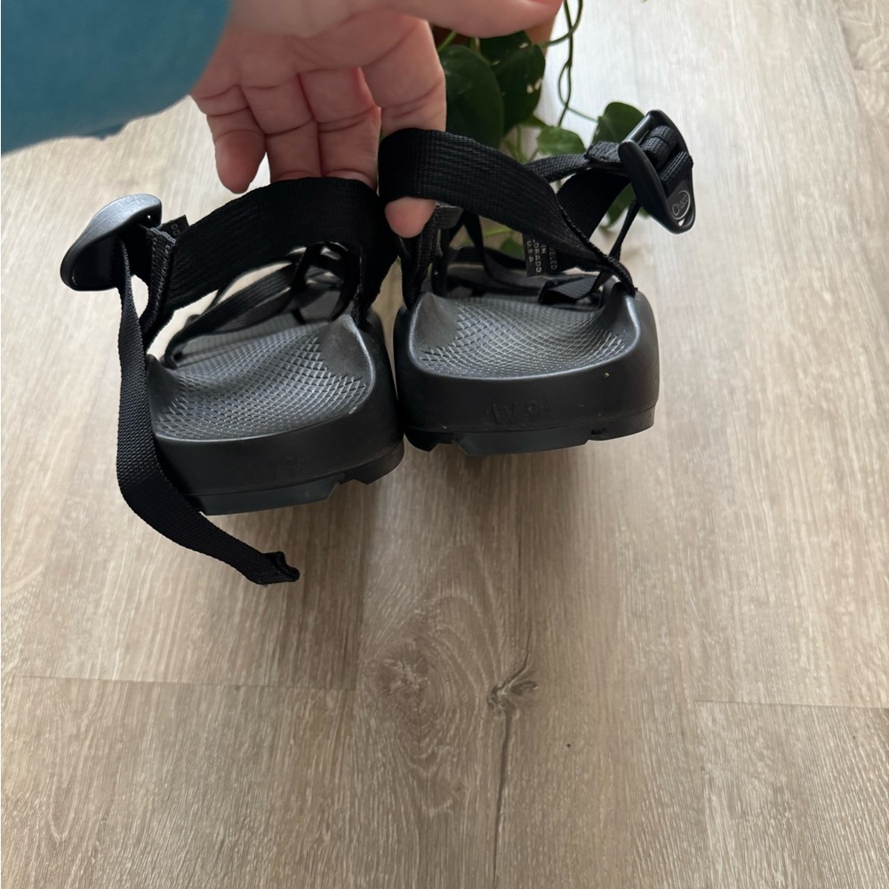 Chaco Black Adjustable Sandals size 9 - Picture 7 of 9